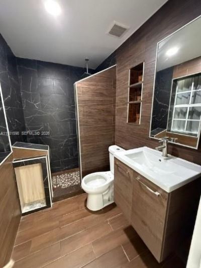 913 NW 46th St , Unit 2, Miami, FL 33127 Photo