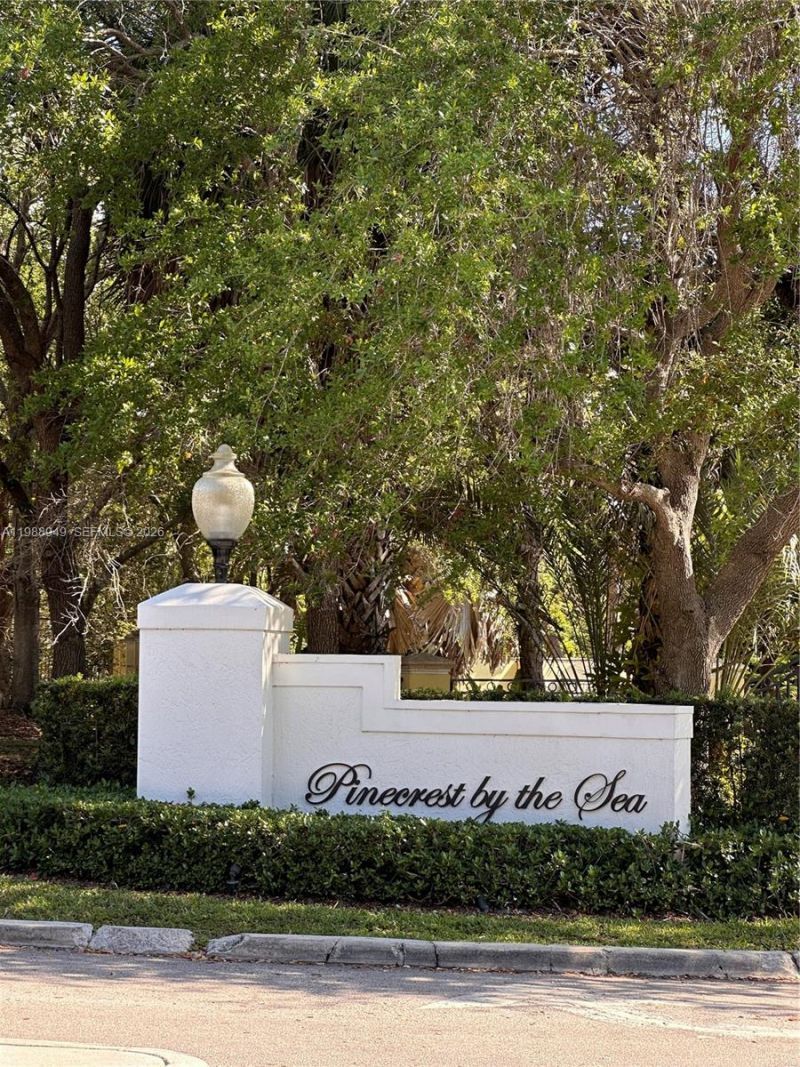 13351 SW 57th Ct, Pinecrest, FL 33156 Photo