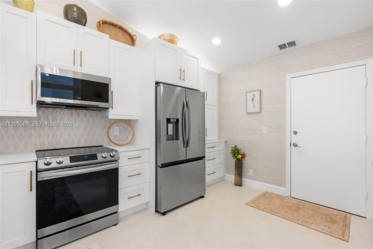 15465 Lake Magnolia Place, Delray Beach, FL 33484 Photo