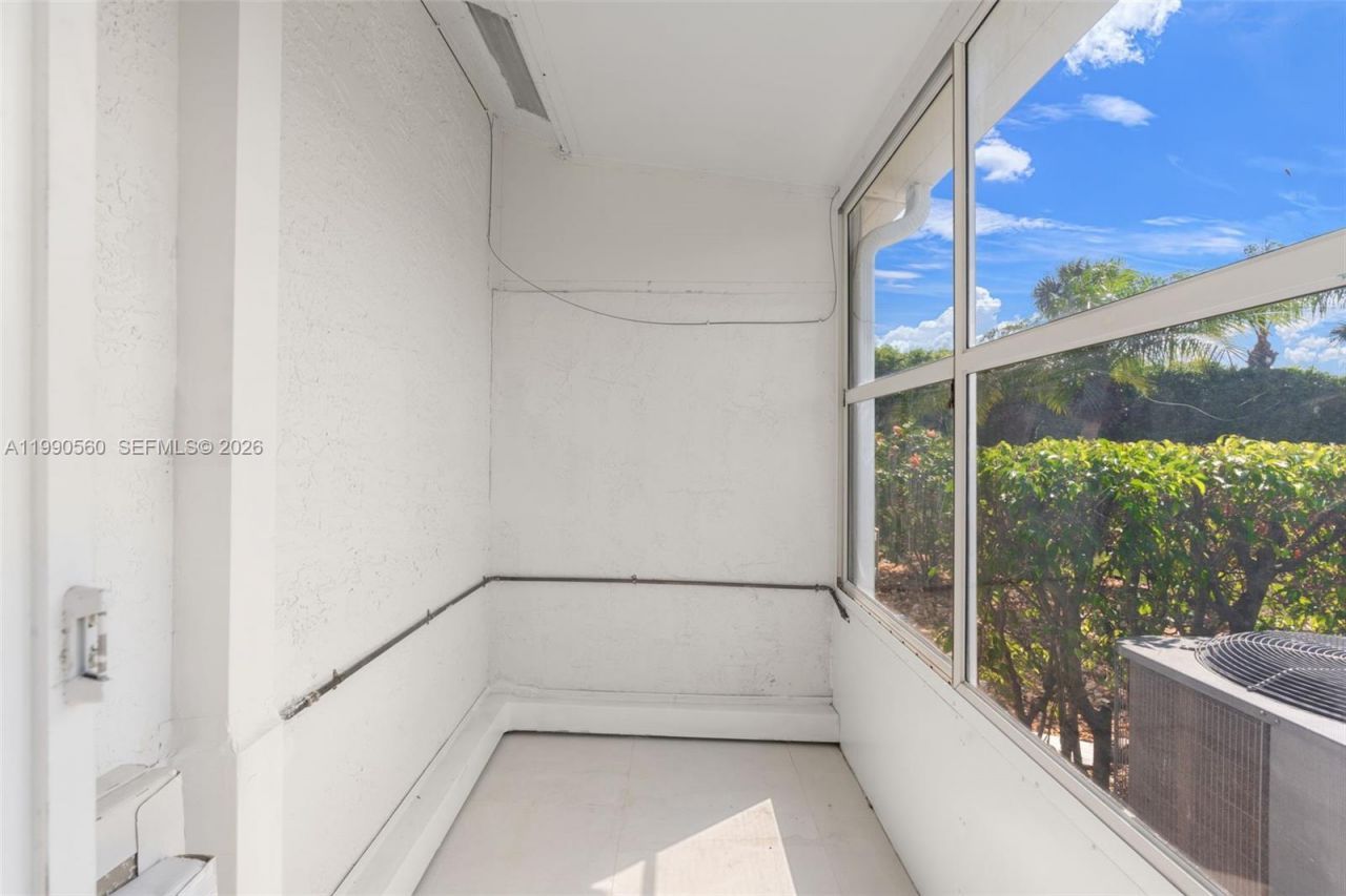 15465 Lake Magnolia Place , Delray Beach, FL 33484 Photo