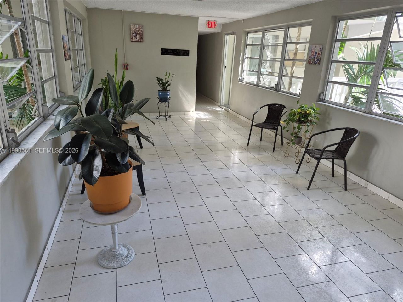 330 SE 2nd St , Unit 202E, Hallandale Beach, FL 33009 Photo