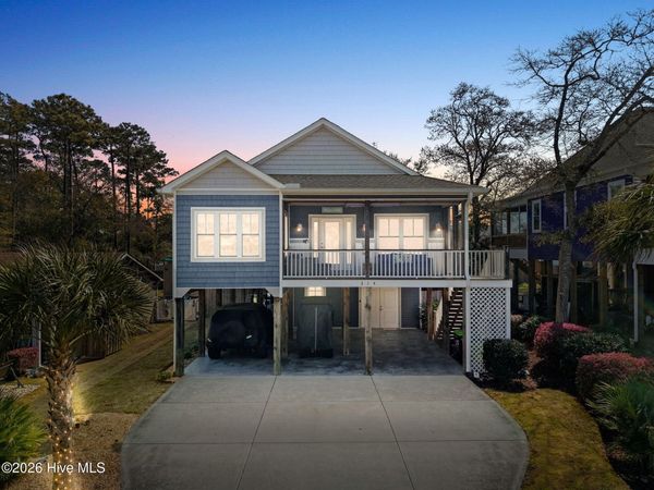 314 NE 61st Street , Oak Island, NC 28465