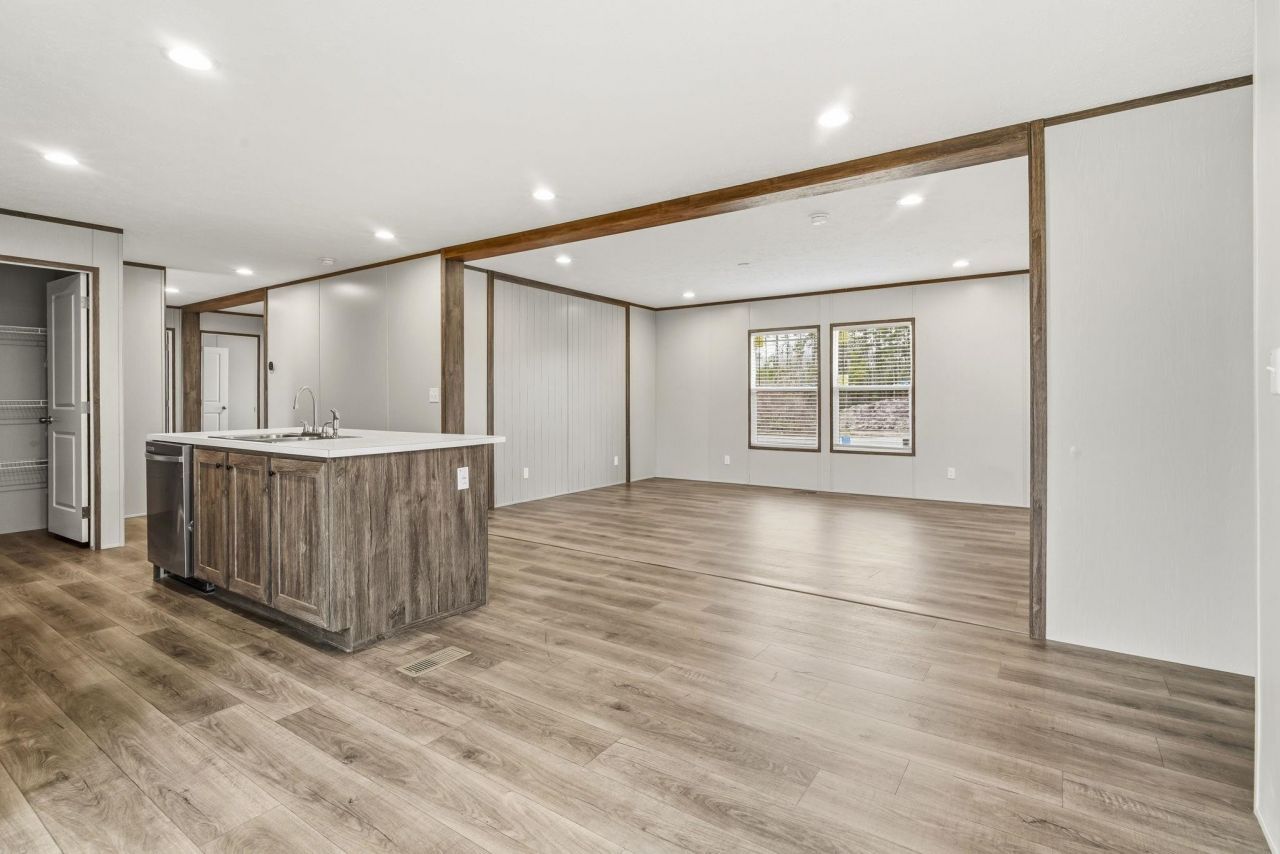 7300 Bellaire Dr. Photo 5