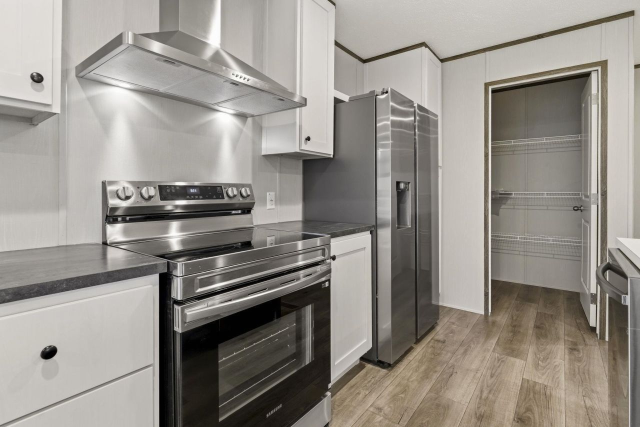 7300 Bellaire Dr. Photo 6