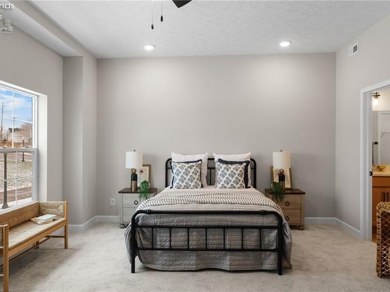 449 Harbor Lane, Lorain, OH 44052 Photo 11