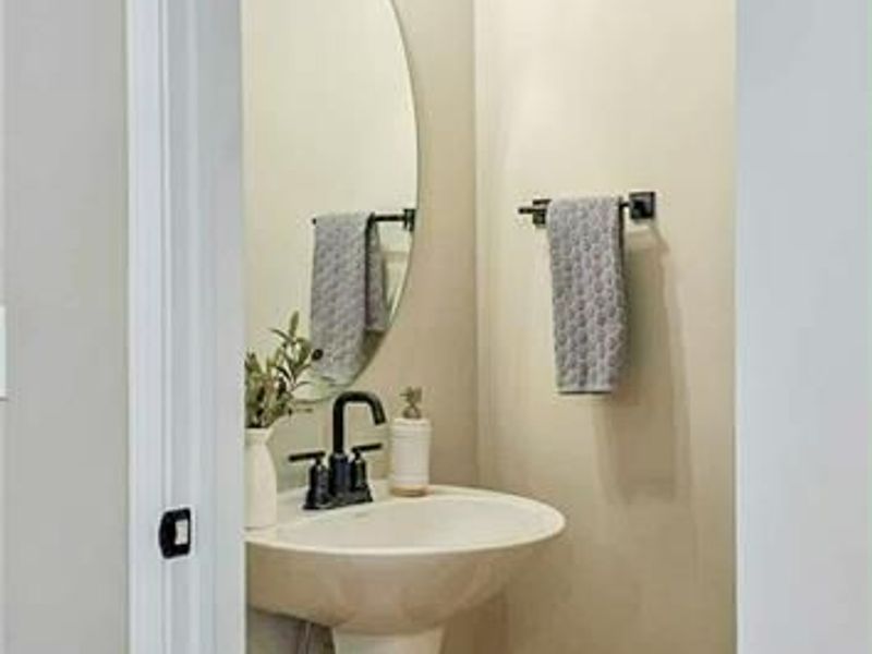 449 Harbor Lane, Lorain, OH 44052 Photo 18