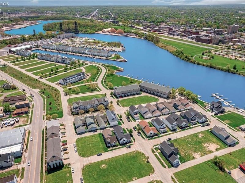 449 Harbor Lane, Lorain, OH 44052 Photo 31