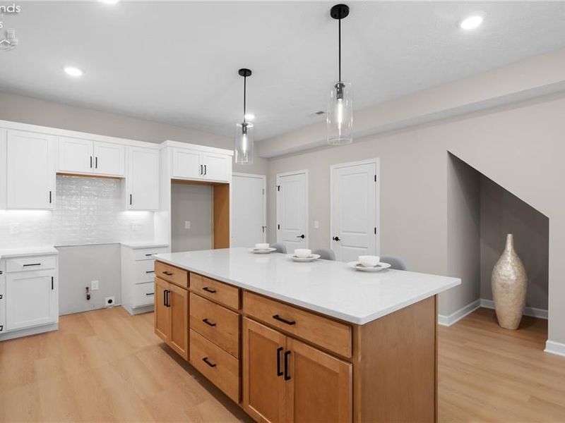 449 Harbor Lane, Lorain, OH 44052 Photo 5