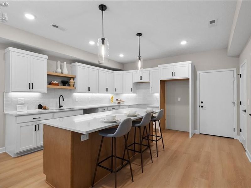 449 Harbor Lane, Lorain, OH 44052 Photo 7