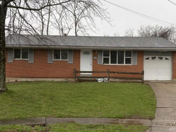 998 Goodhue Circle, Forest Park, OH 45240