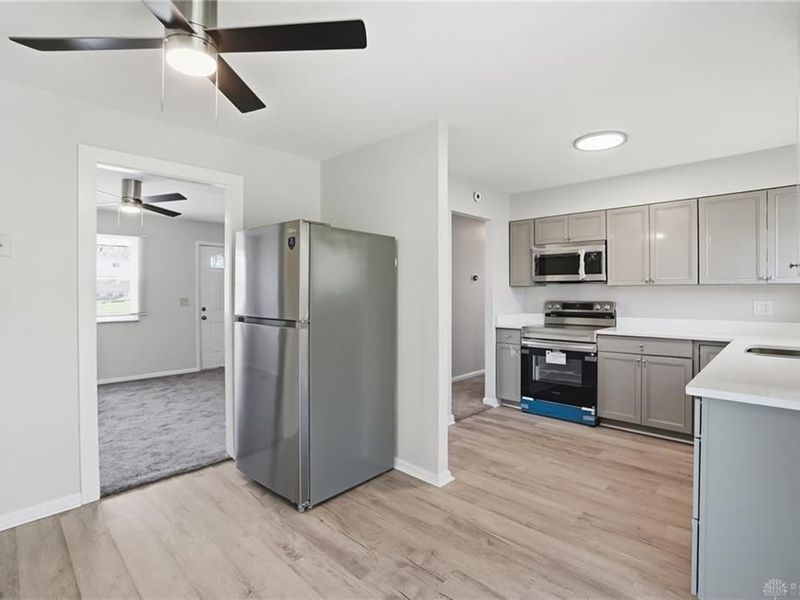 998 Goodhue Circle, Forest Park, OH 45240 Photo 12