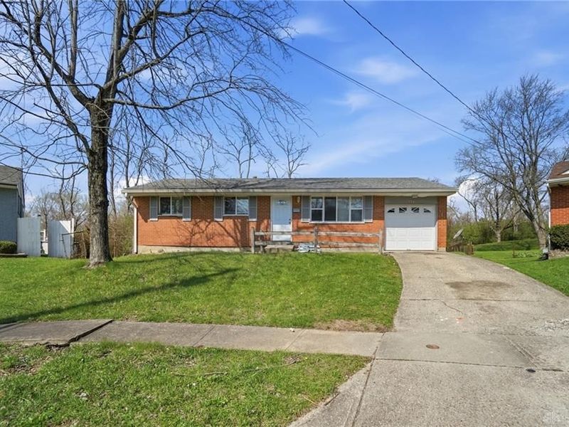 998 Goodhue Circle, Forest Park, OH 45240 Photo 3