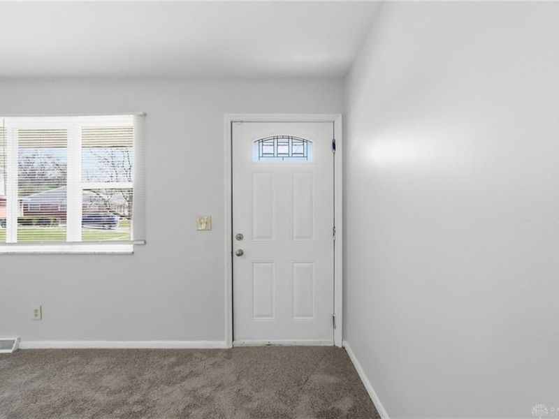 998 Goodhue Circle, Forest Park, OH 45240 Photo 7