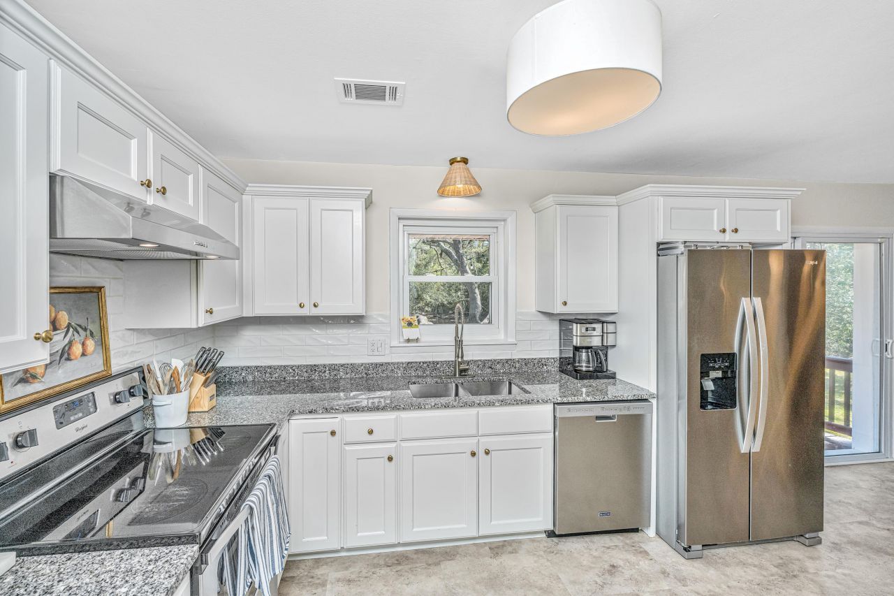 1529 Hunley Avenue Photo 10