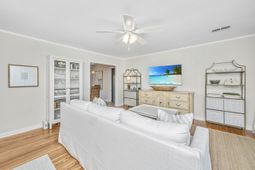 1529 Hunley Avenue photo 4