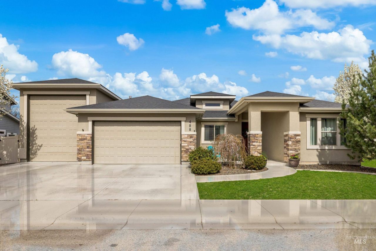 488 E Whiskey Flats, Meridian, ID 83642 Main Photo