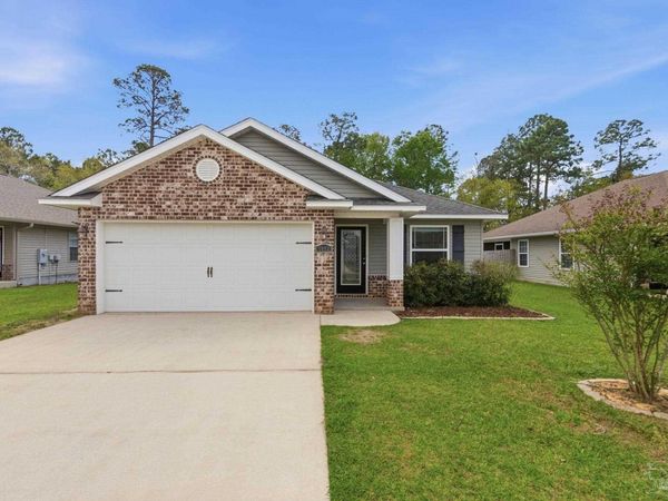 5093 Carley Ct, Milton, FL 32583