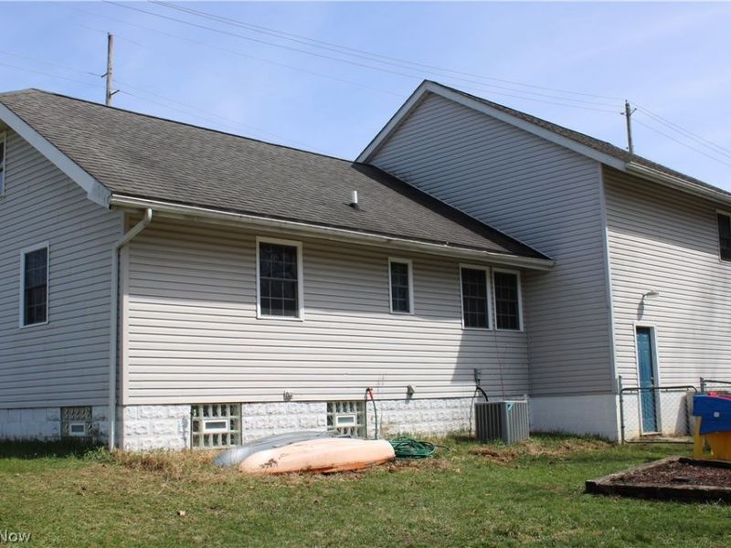 2254 Milton Boulevard, Newton Falls, OH 44444 Photo 5