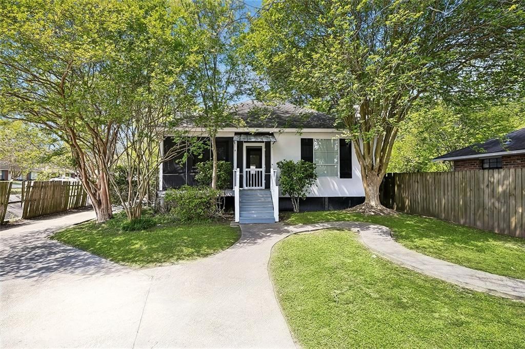 2442 BRENTWOOD Drive, Baton Rouge, LA 70809