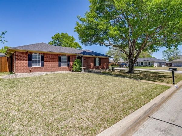 773 Windridge Lane, Burleson, TX 76028