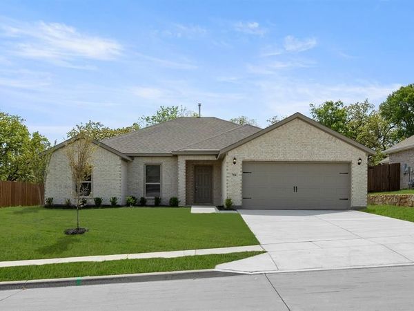 704 Stone Eagle Drive, Azle, TX 76020