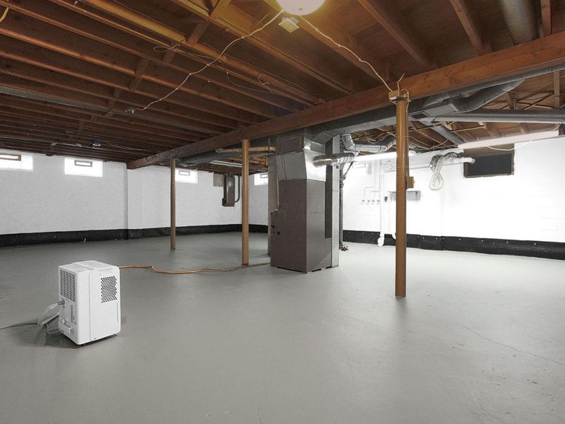 5294 Eisenhower Road , Columbus, OH 43229 Photo 23