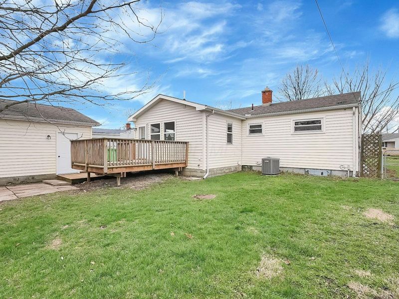 5294 Eisenhower Road , Columbus, OH 43229 Photo 25