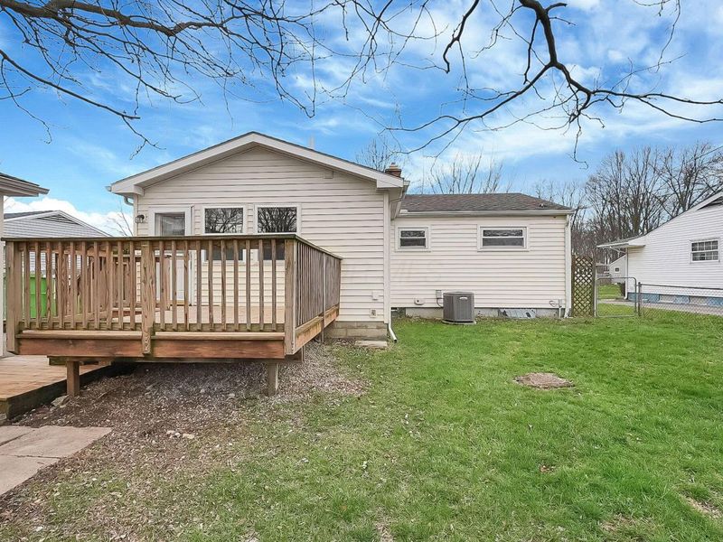 5294 Eisenhower Road , Columbus, OH 43229 Photo 26