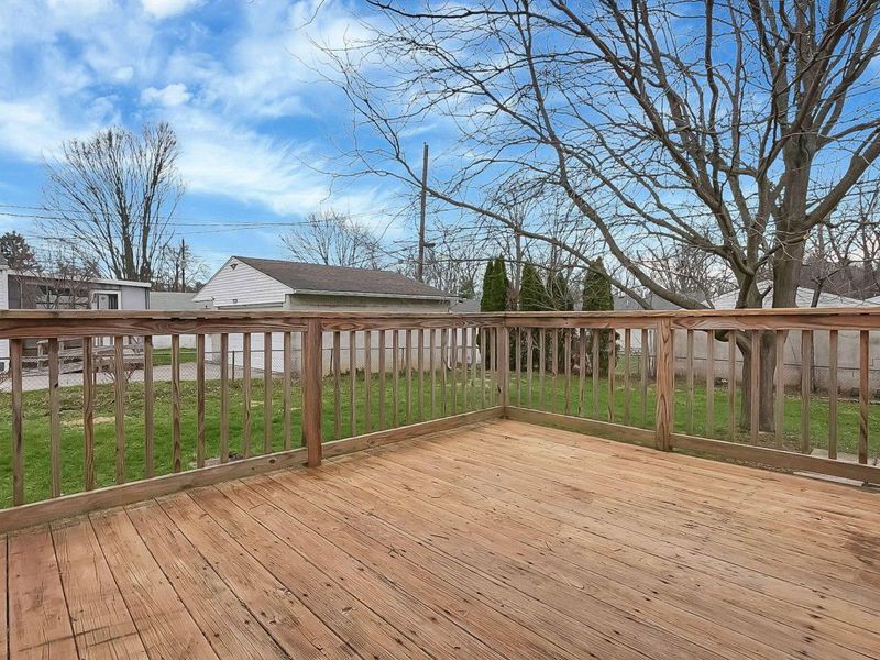 5294 Eisenhower Road , Columbus, OH 43229 Photo 27