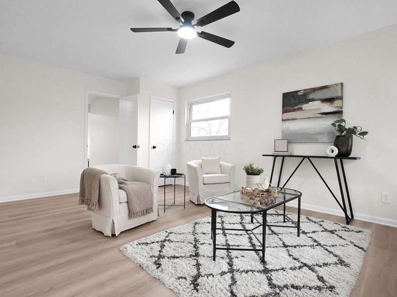 5294 Eisenhower Road , Columbus, OH 43229 Photo 7