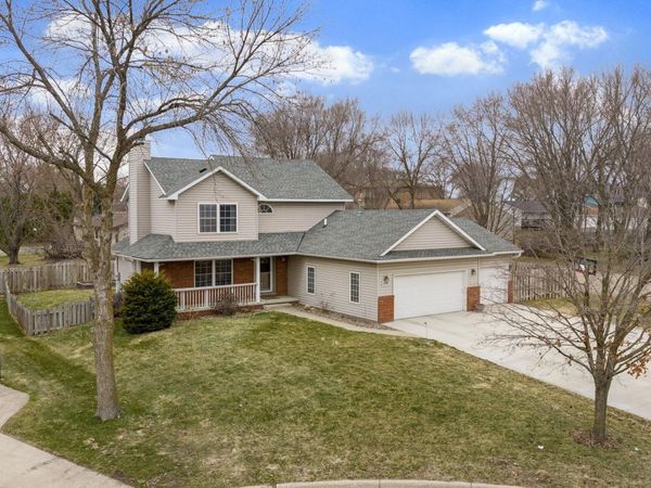 2050 Willow Ridge Place NE, Owatonna, MN 55060