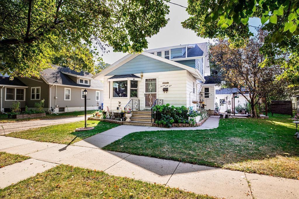 1364 12th Avenue S primary photo