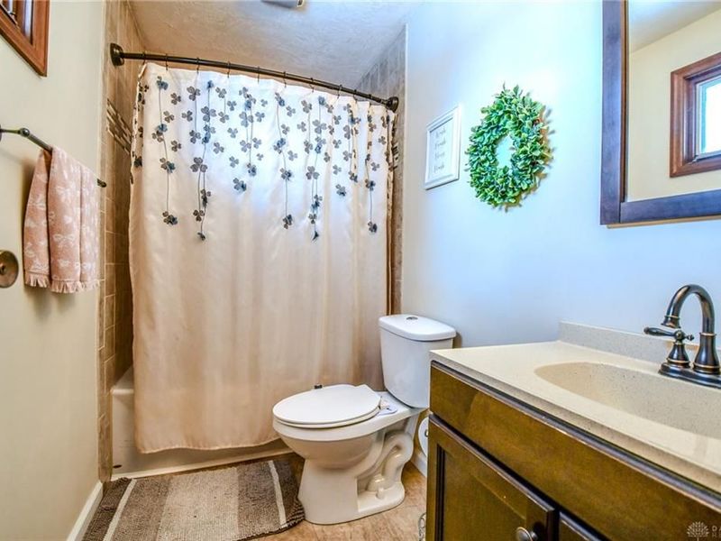 737 Honeysuckle Drive, Greenville Township, OH 45331 Photo 24