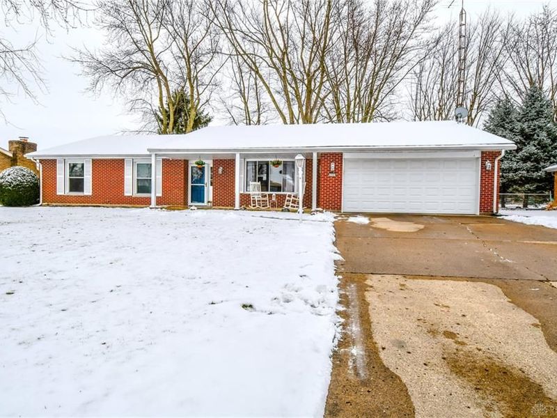 737 Honeysuckle Drive, Greenville Township, OH 45331 Photo 5