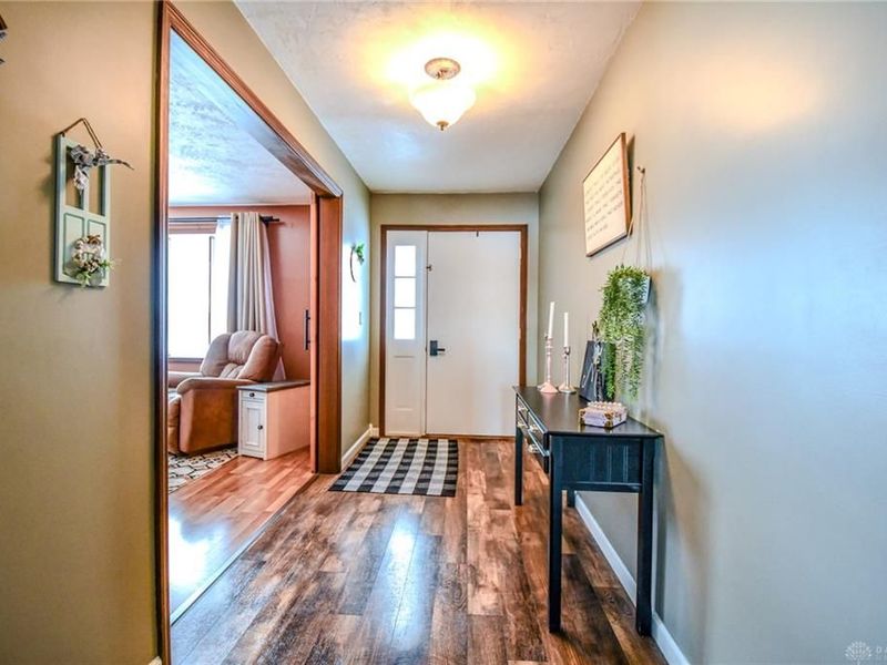 737 Honeysuckle Drive, Greenville Township, OH 45331 Photo 7