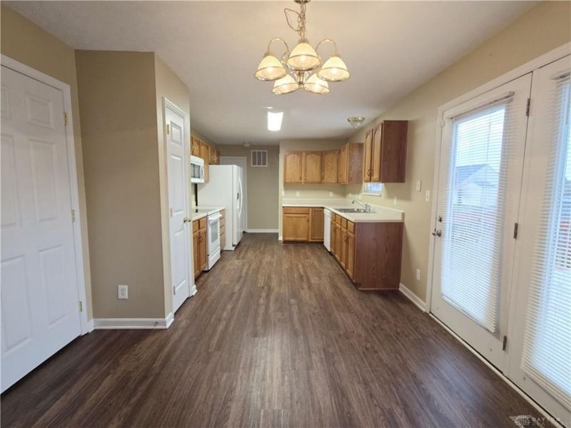 8715 Plum Creek Court, Franklin Township, OH 45005 Photo 3