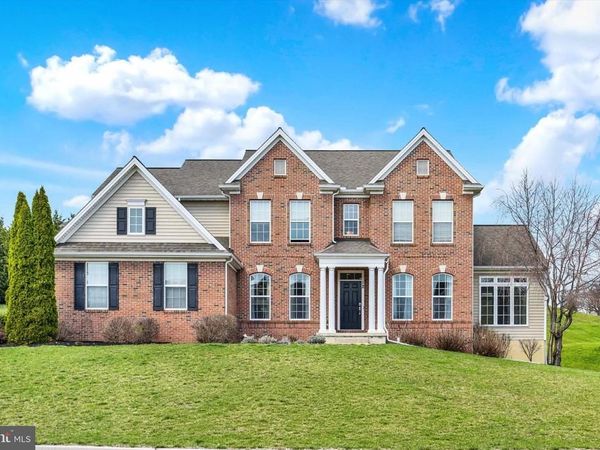 12 BELLA VISTA DRIVE, MECHANICSBURG, PA 17050