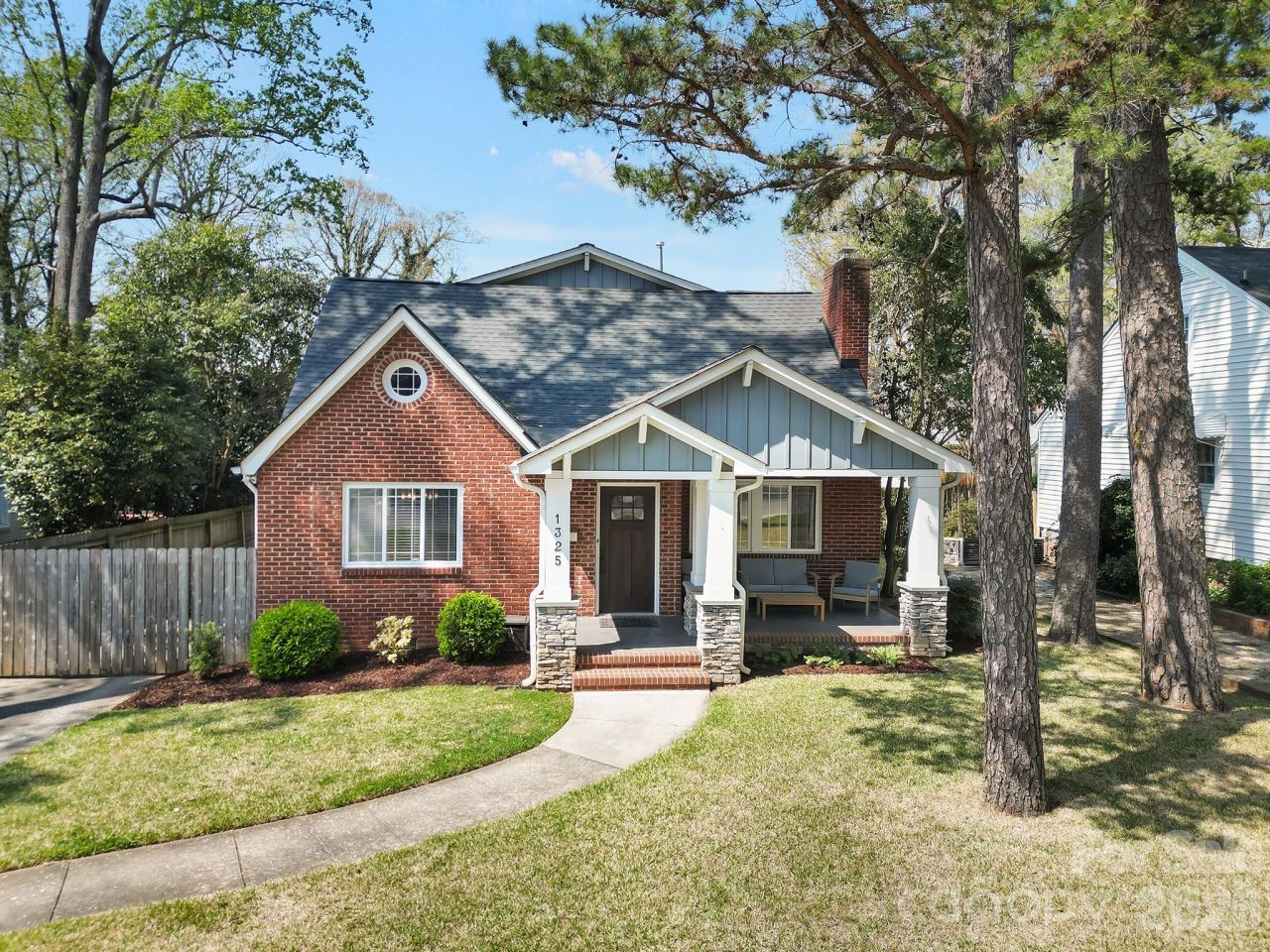 1325 Morningside Drive, Charlotte, NC 28205 Main Photo