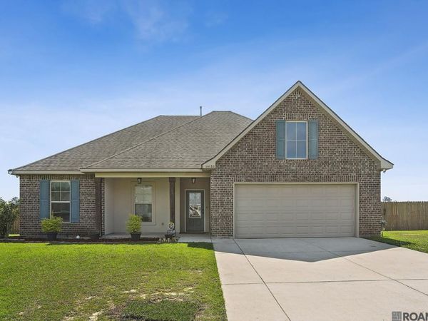 14138 Bongo Trail Dr, Denham Springs, LA 70726