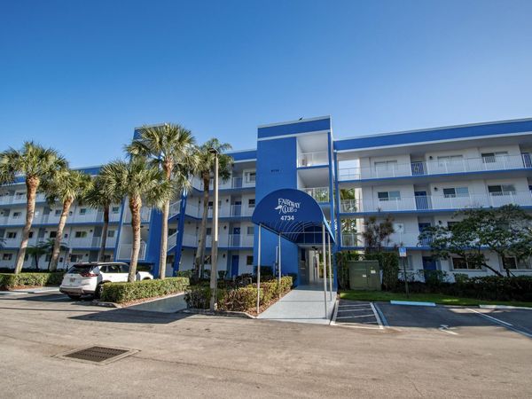 4734 Lucerne Lakes Boulevard E, Unit 301, Greenacres, FL 33467