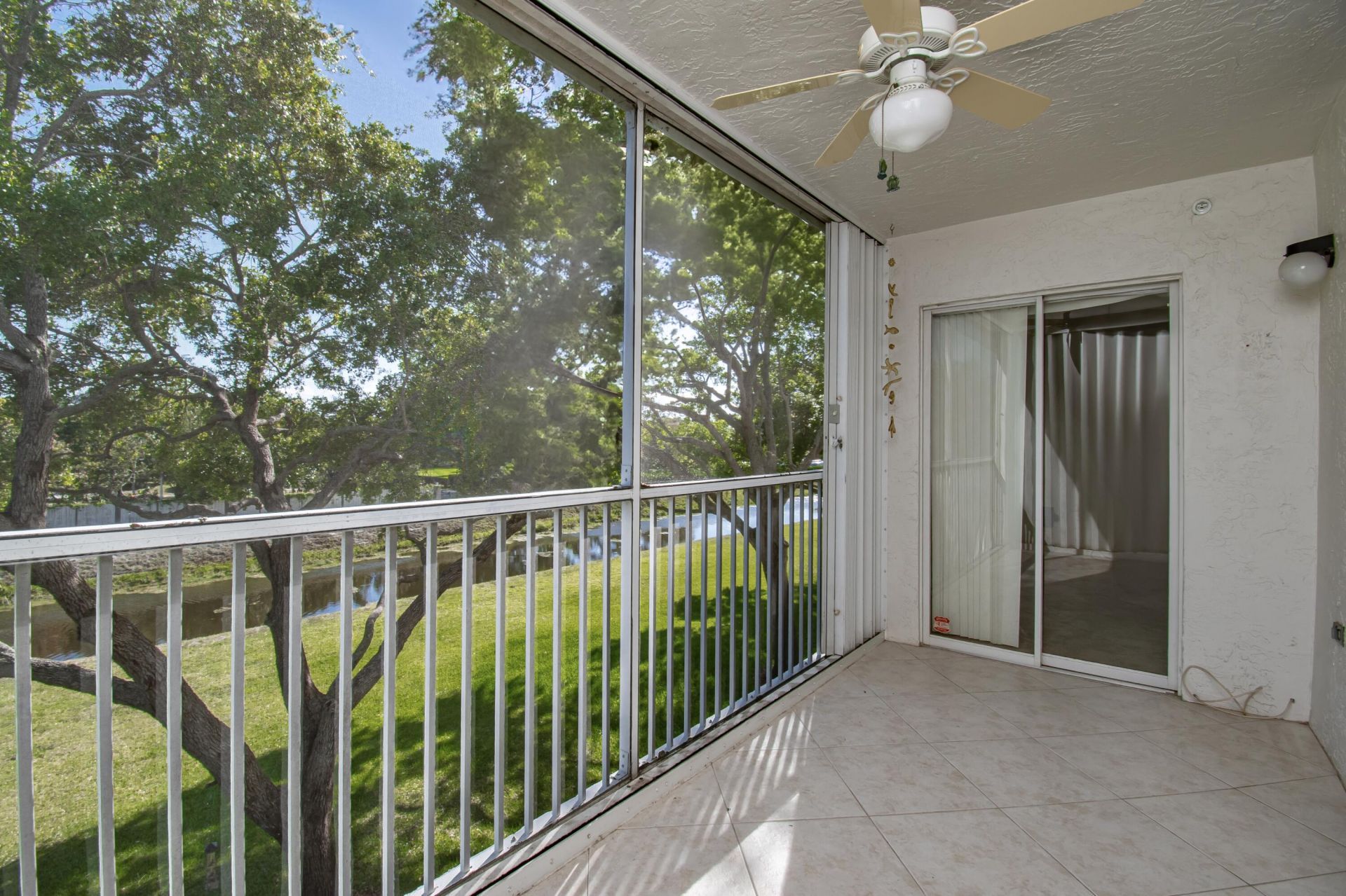 4734 Lucerne Lakes Boulevard E, Unit 301, Greenacres, FL 33467 Photo