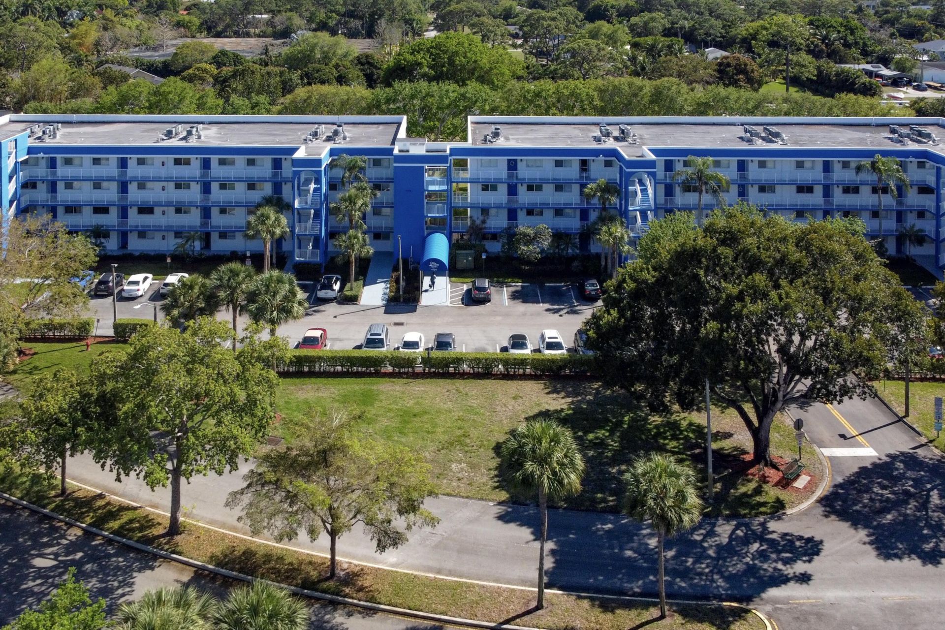 4734 Lucerne Lakes Boulevard E, Unit 301, Greenacres, FL 33467 Photo