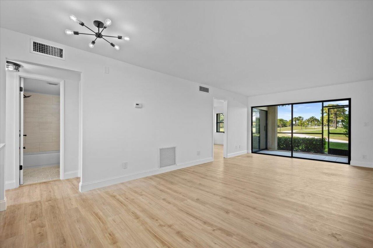 13369 Touchstone Place, Unit 101, Palm Beach Gardens, FL 33418 Photo