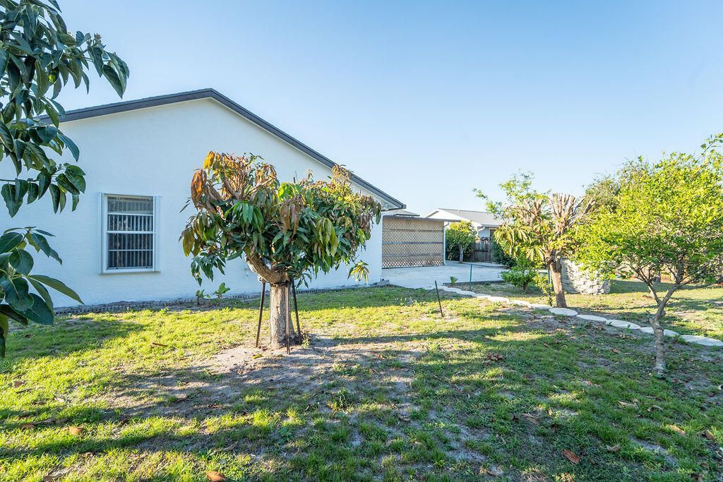 762 SW Ancona Road, Port Saint Lucie, FL 34953 Photo