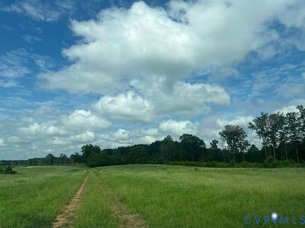 7000 Dennisville Road , Amelia Courthouse, VA 23002