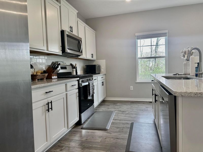 238 Carrowmoore Drive, Pickerington, OH 43147 Photo 14