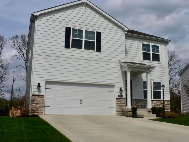 238 Carrowmoore Drive, Pickerington, OH 43147 Photo 3