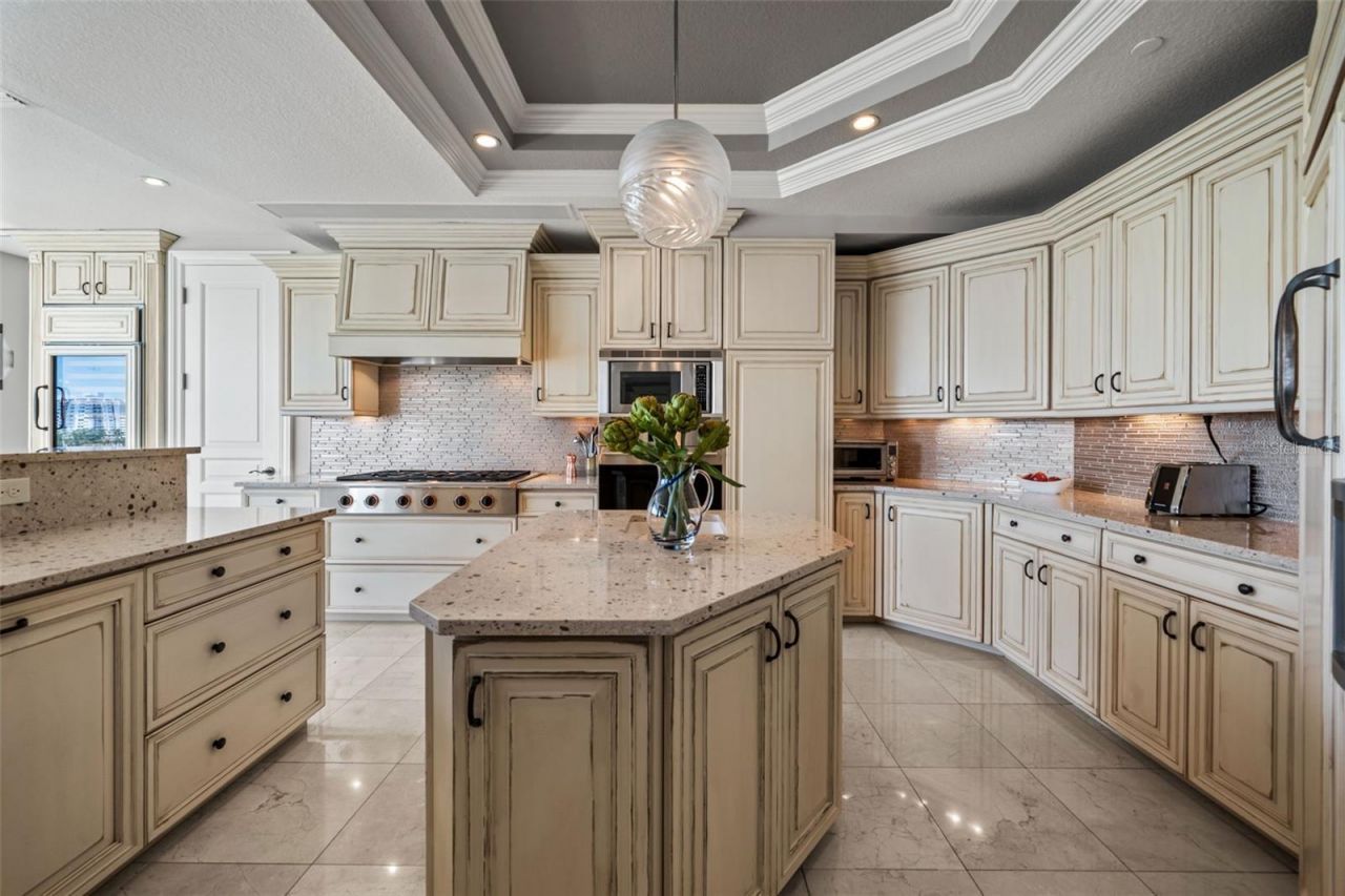 464 Golden Gate Point, Unit 703, Sarasota, FL 34236 Photo