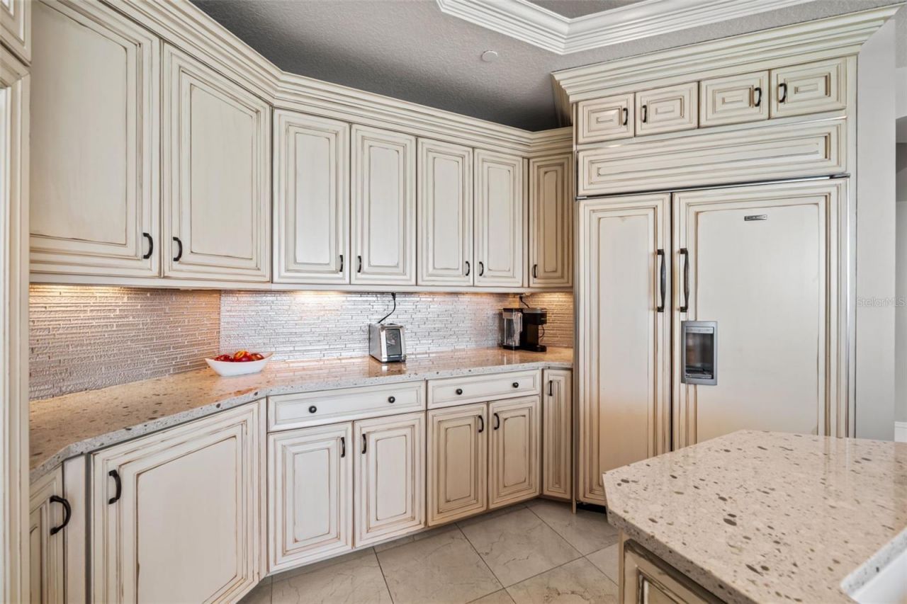 464 Golden Gate Point, Unit 703, Sarasota, FL 34236 Photo