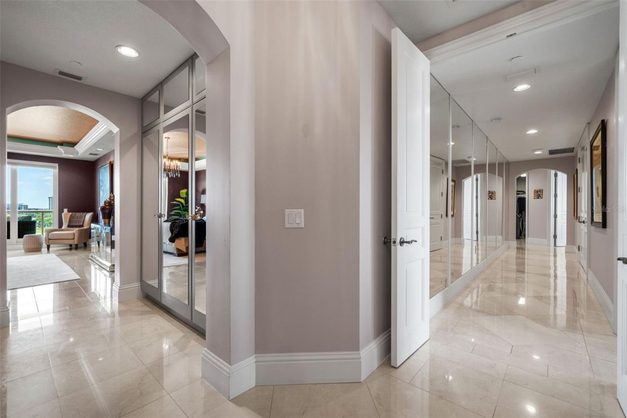 464 Golden Gate Point, Unit 703, Sarasota, FL 34236 Photo